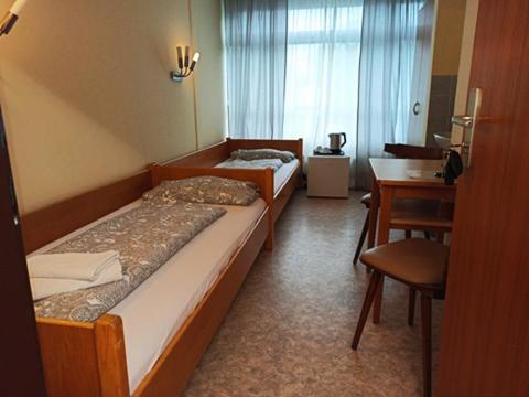 Restaurant El Greco Hostel Gundelfingen an der Donau ภายนอก รูปภาพ