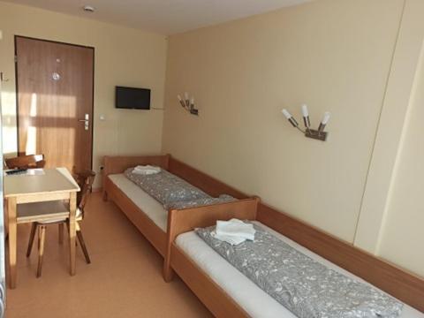 Restaurant El Greco Hostel Gundelfingen an der Donau ภายนอก รูปภาพ