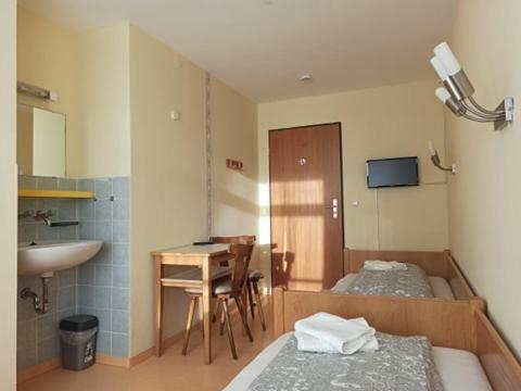 Restaurant El Greco Hostel Gundelfingen an der Donau ภายนอก รูปภาพ