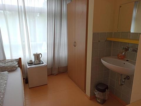 Restaurant El Greco Hostel Gundelfingen an der Donau ภายนอก รูปภาพ